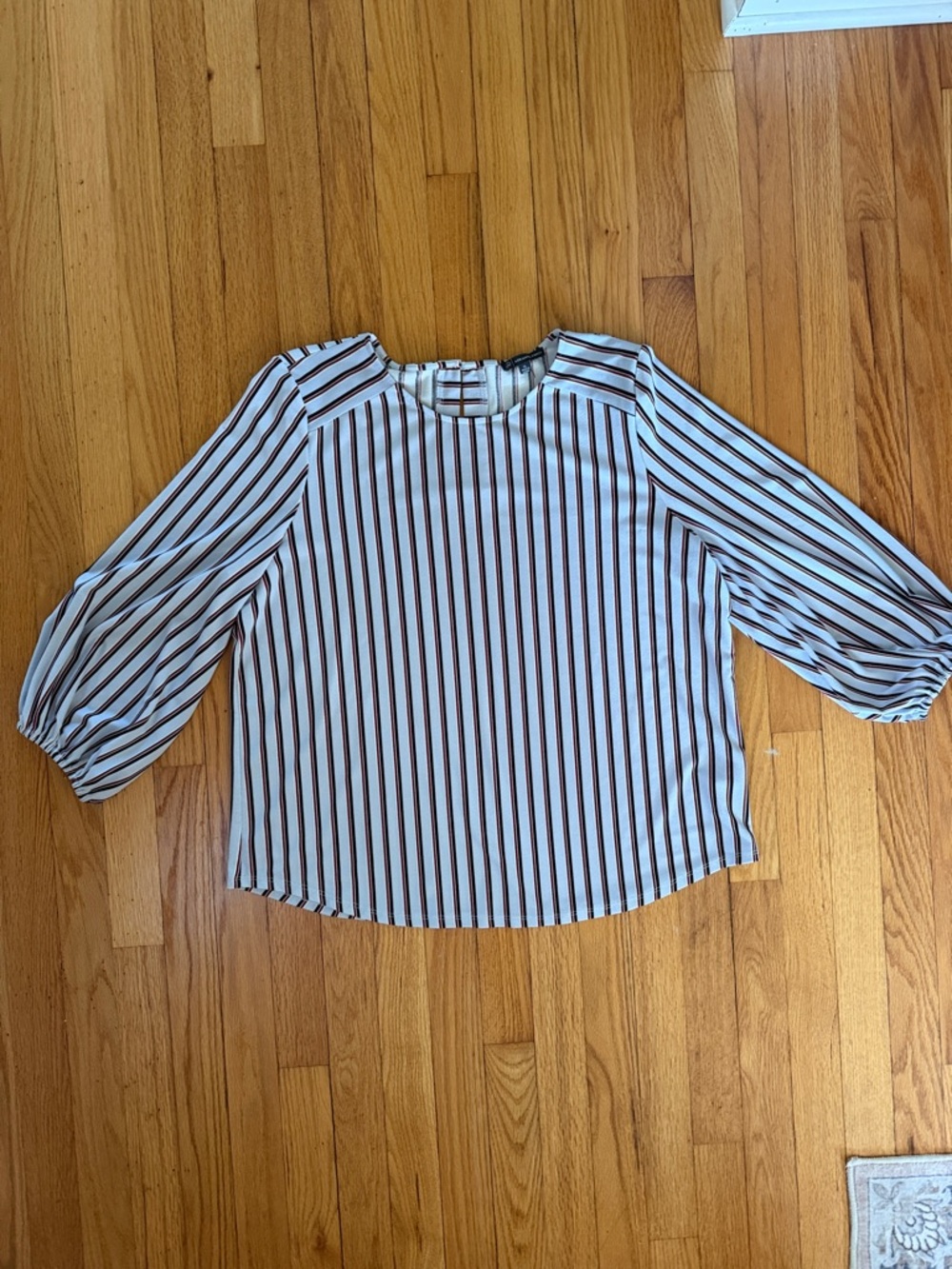 Vertical Stripe Puff-Sleeve Blouse in White and Black